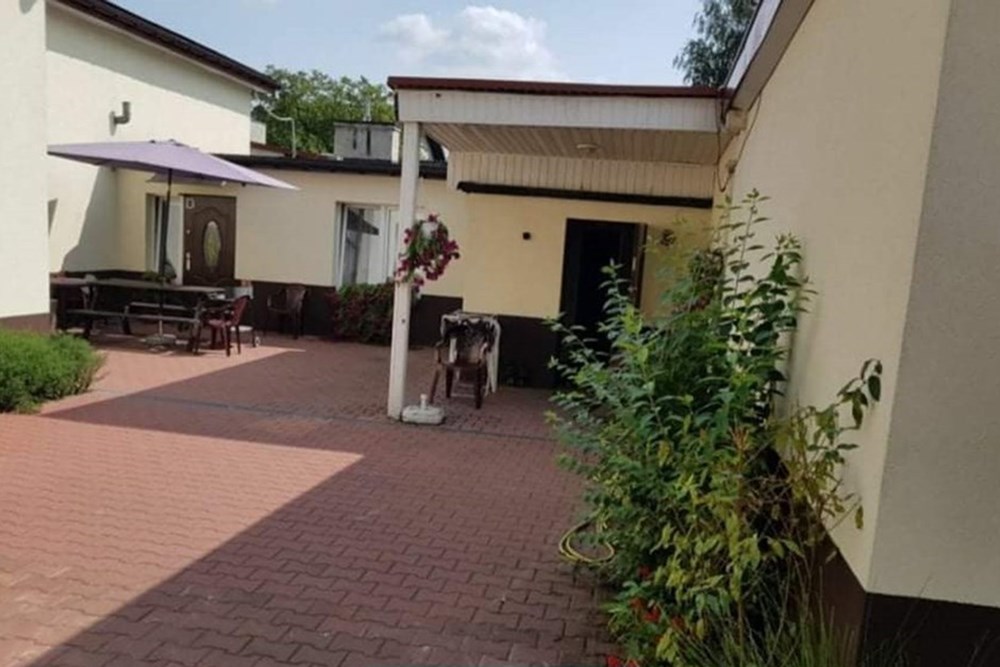 Zakwaterowanie - Sprzedaż - Sosnowiec, Polska - received_1026152004821537.jpeg - 800161013-52