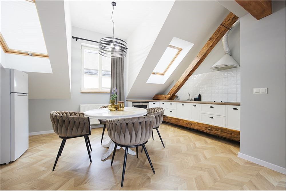 Mieszkanie dwupoziomowe - Wynajem - Bielsko-Biała, Polska - IMG_0456.jpeg - 800061098-180