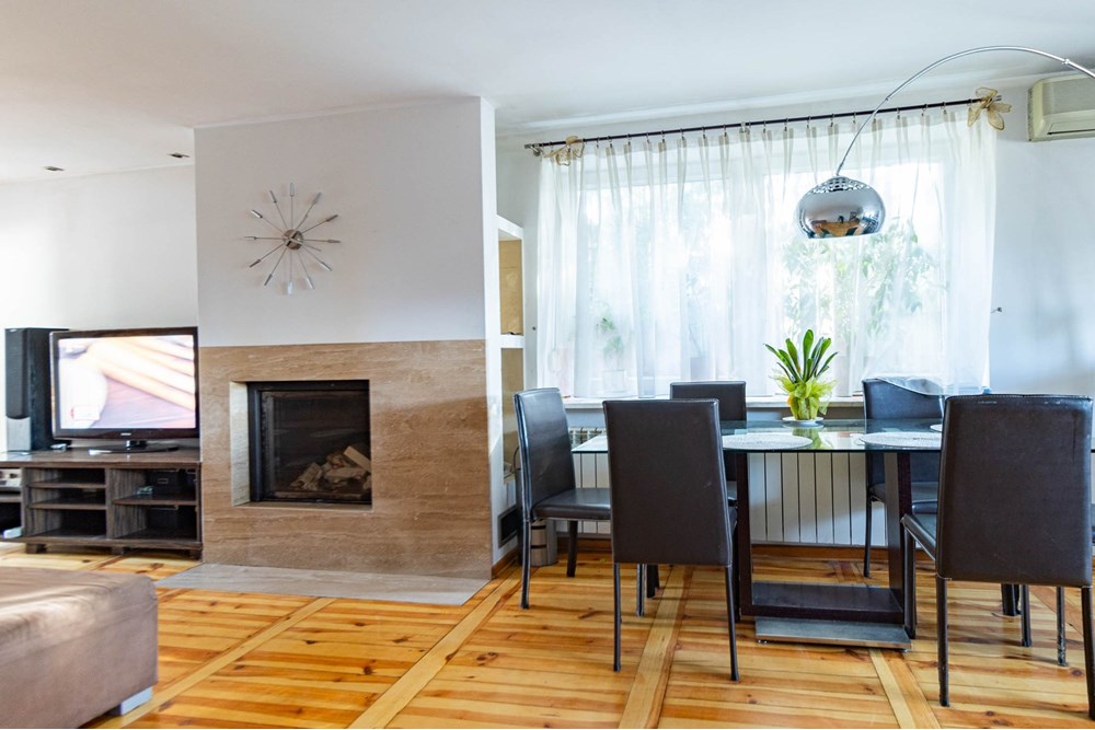 Budynek - Sprzedaż - Józefów, Polska - salon.jpg - 810251037-51