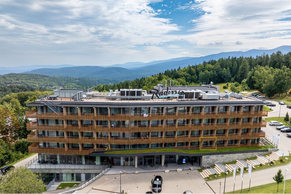 Nieruchomość inwestycyjna - Sprzedaż - Szklarska Poręba, Polska - DJI_0927-HDR -kwadrat.jpg - 790121034-11