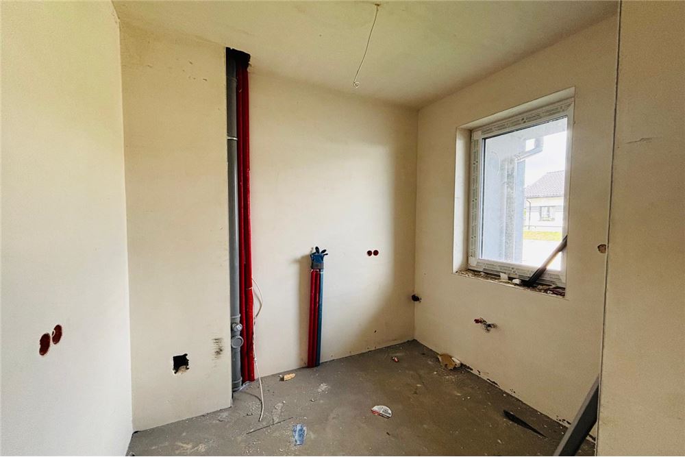 Dom w zabudowie szeregowej - Sprzedaż - Nieborowice, Polska - 11 - 800161013-45