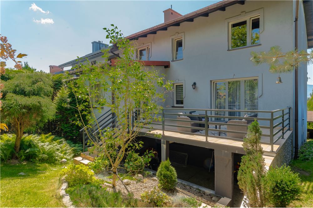 Dom w zabudowie szeregowej - Sprzedaż - Żywiec, Polska - 2 - 800061126-18