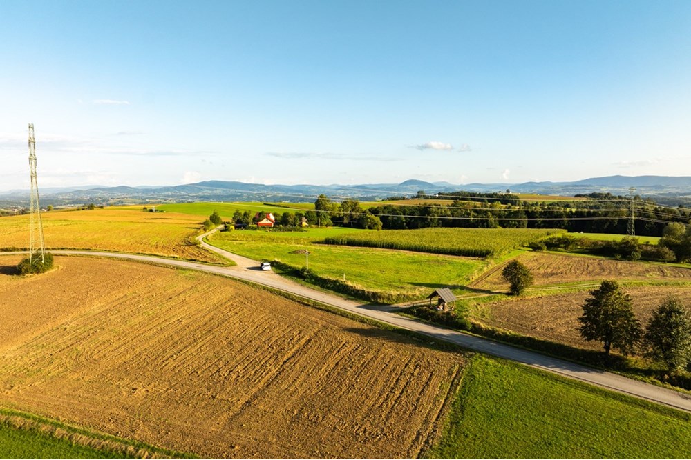 Działka budowlana - Sprzedaż - Ciężkowice, Polska - 20250909-DJI_0300-HDR.jpg - 800241031-43