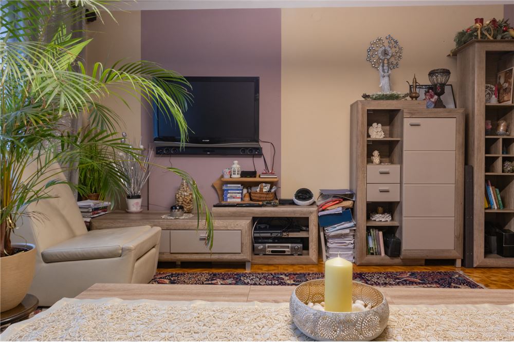 Dom jednorodzinny - Sprzedaż - Bielsko-Biała, Polska - 1 - 800061028-473