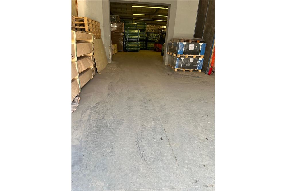 Nieruchomość przemysłowa - Sprzedaż - Bielsko-Biała, Polska - 36 - 800061016-1251