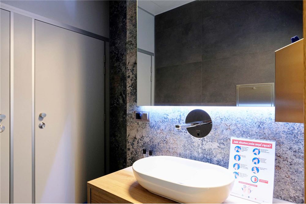 Lokal handlowy/usługowy - Sprzedaż - Cieszyn, Polska - 28 - 800061016-1278