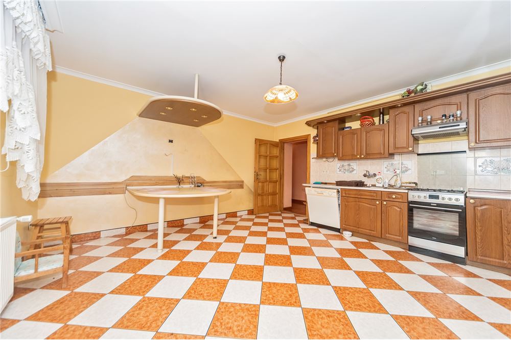 Dom wolnostojący - Sprzedaż - Jawiszowice, Polska - 61 - 800061076-422