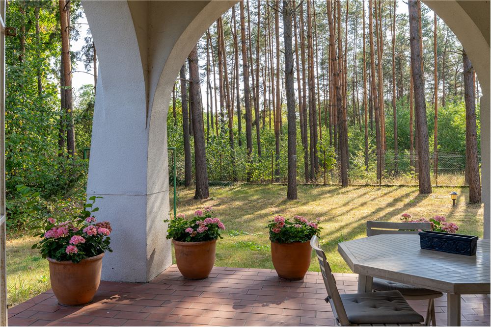 Dom wolnostojący - Sprzedaż - Józefów, Polska - 70 - 810251028-66