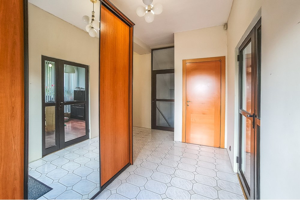 Dom wolnostojący - Sprzedaż - Łódź, Polska - Dom-na-sprzedaz-Lodz-19.jpg - 470191052-20