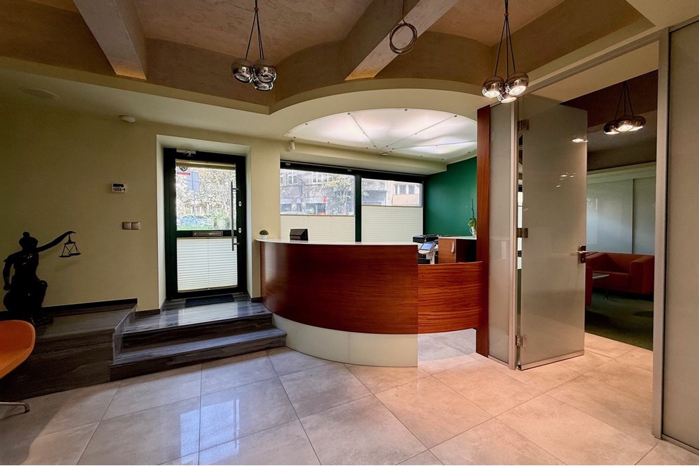 Lokal handlowy/usługowy - Wynajem - Bielsko-Biała, Polska - 6.jpeg - 470131040-438