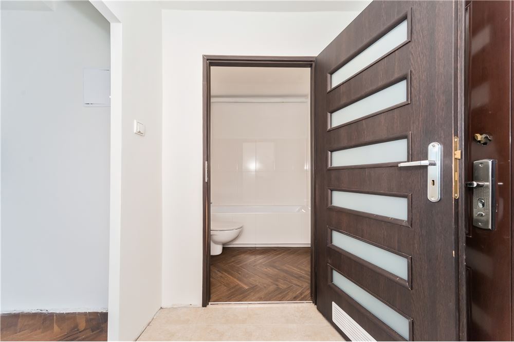 Mieszkanie - Sprzedaż - Bielsko-Biała, Polska - 17 - 800061100-88