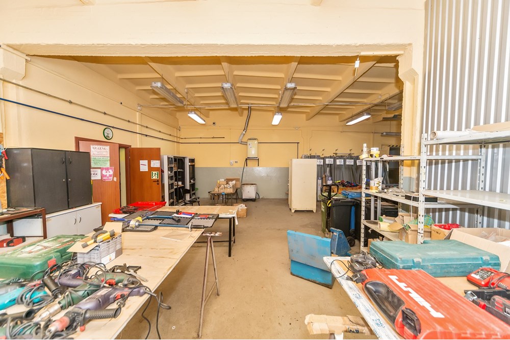 Nieruchomość przemysłowa - Sprzedaż - Bielsko-Biała, Polska - ZIBI_018D.jpg - 800061127-28