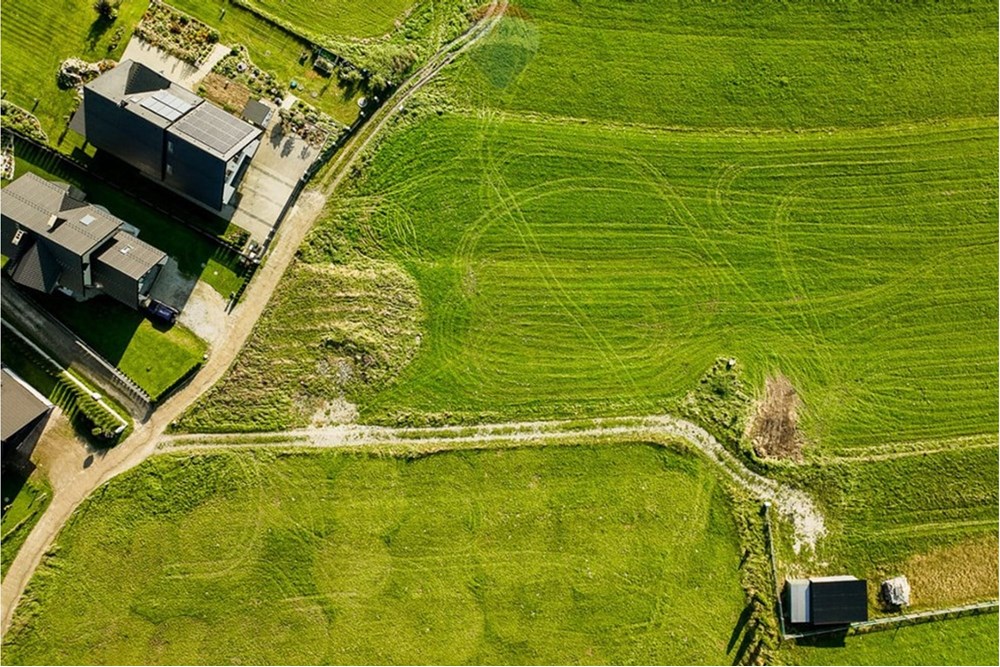 Działka budowlana - Sprzedaż - Nowy Targ, Polska - b54e19de2c5e944e1870ca05f521bb3d3338c31e.jpg - 800091040-98