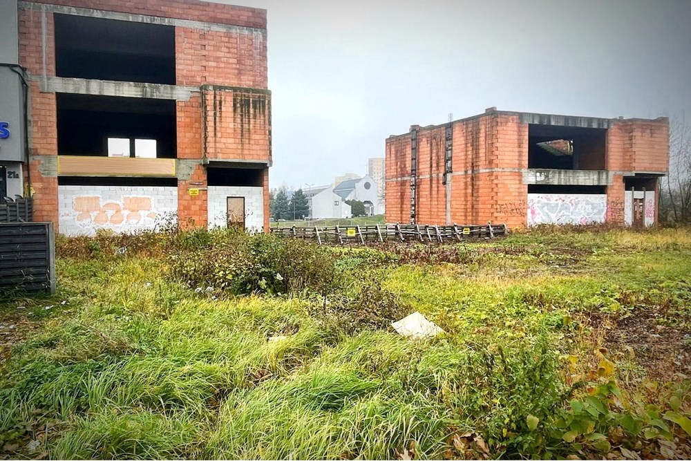 Lokal handlowy/usługowy - Sprzedaż - Dąbrowa Górnicza, Polska - 1_422a334f-35cd-450d-8f7e-a80df86eef80_20251120_141600_0000.jpg - 800161019-5