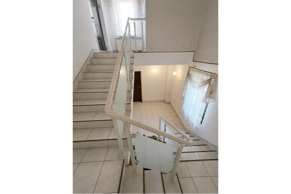 Lokal handlowy/usługowy - Sprzedaż - Radom, Polska - 1000076437.jpg - 470421002-12