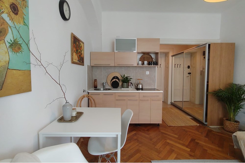 Kawalerka - Sprzedaż - Kraków, Polska - 15.jpg - 800241006-64