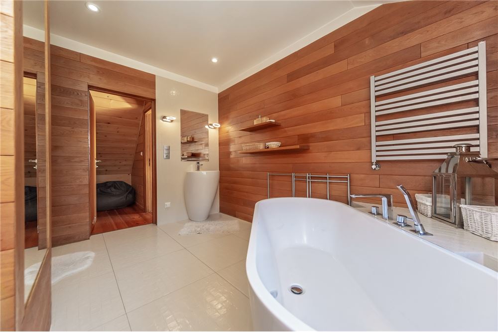 Dom wolnostojący - Sprzedaż - Rycerka Górna, Polska - 50 - 800061076-405