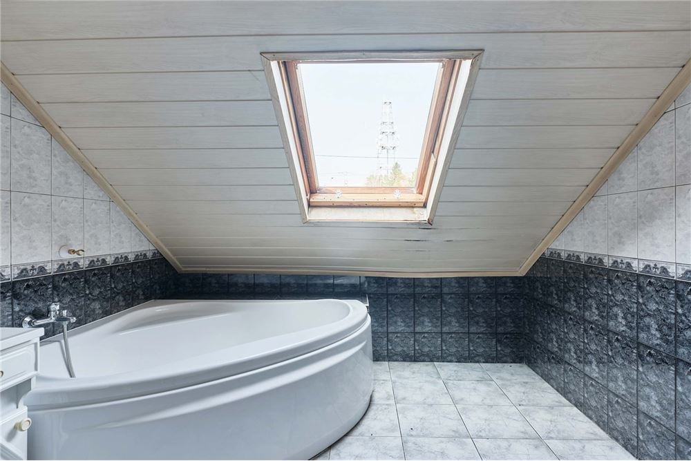 Dom wolnostojący - Sprzedaż - Bielsko-Biała, Polska - 121 - 800061016-1153