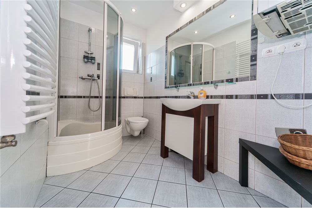 Dom wolnostojący - Sprzedaż - Kaniów, Polska - 46 - 800061076-425