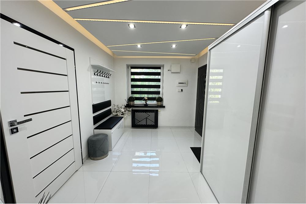 Mieszkanie - Sprzedaż - Bielsko-Biała, Polska - 41 - 800061098-166