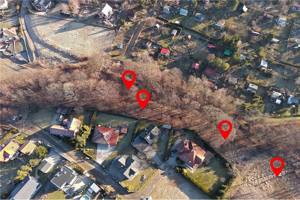 Działka budowlana - Sprzedaż - Bielsko-Biała, Polska - 63 - 800061076-406