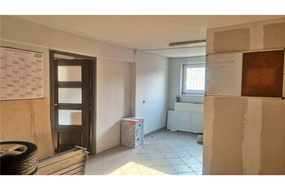 Lokal handlowy/usługowy - Wynajem - Cieszyn, Polska - 20 - 800061016-1144