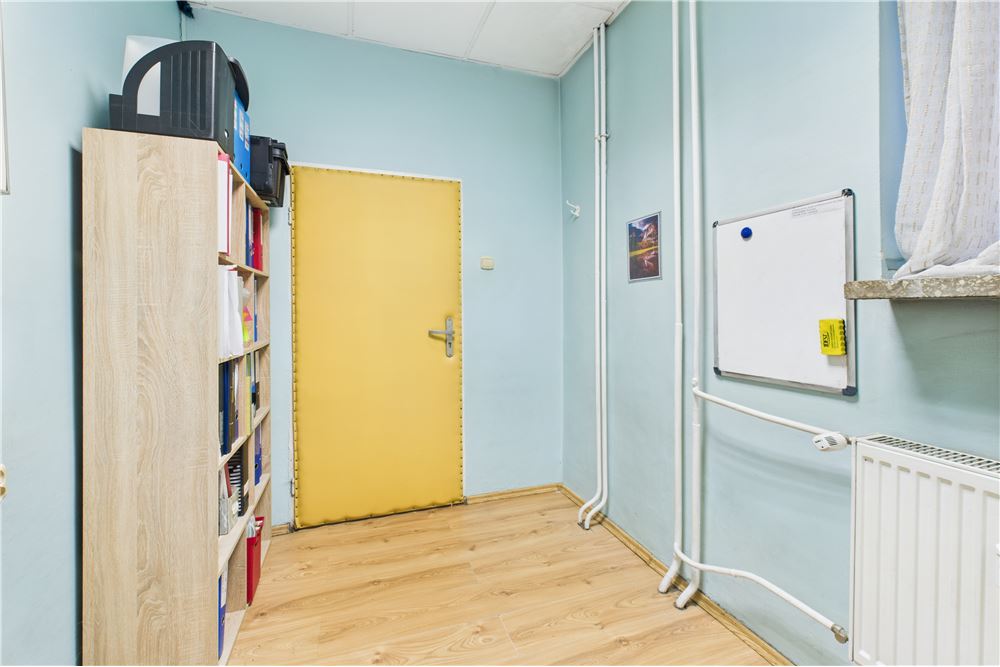 Lokal handlowy/usługowy - Sprzedaż - Kraków, Polska - 18 - 800241005-209