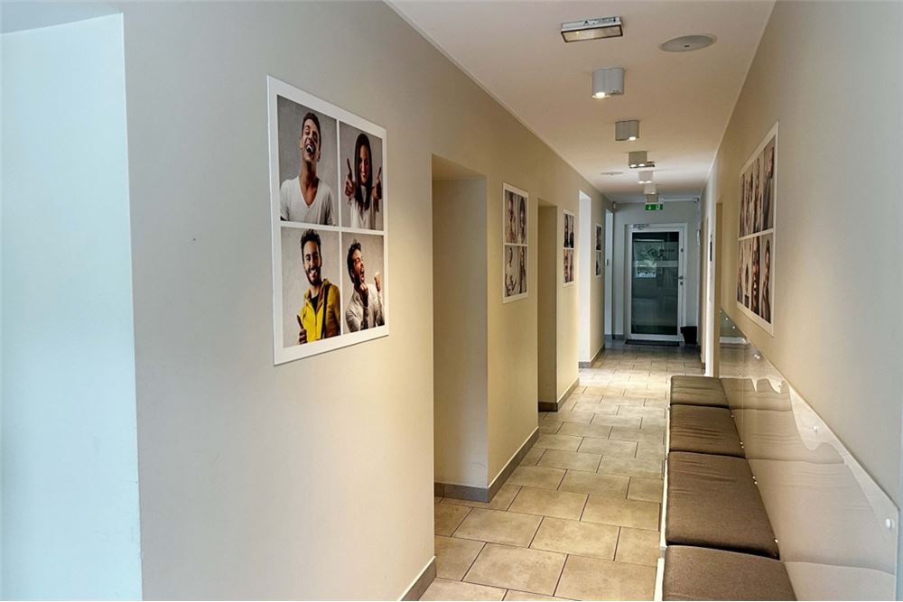 Lokal handlowy/usługowy - Wynajem - Cieszyn, Polska - 14 - 800061016-1267