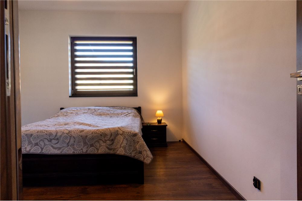 Dom wolnostojący - Sprzedaż - Radziechowy, Polska - 37 - 800061039-513