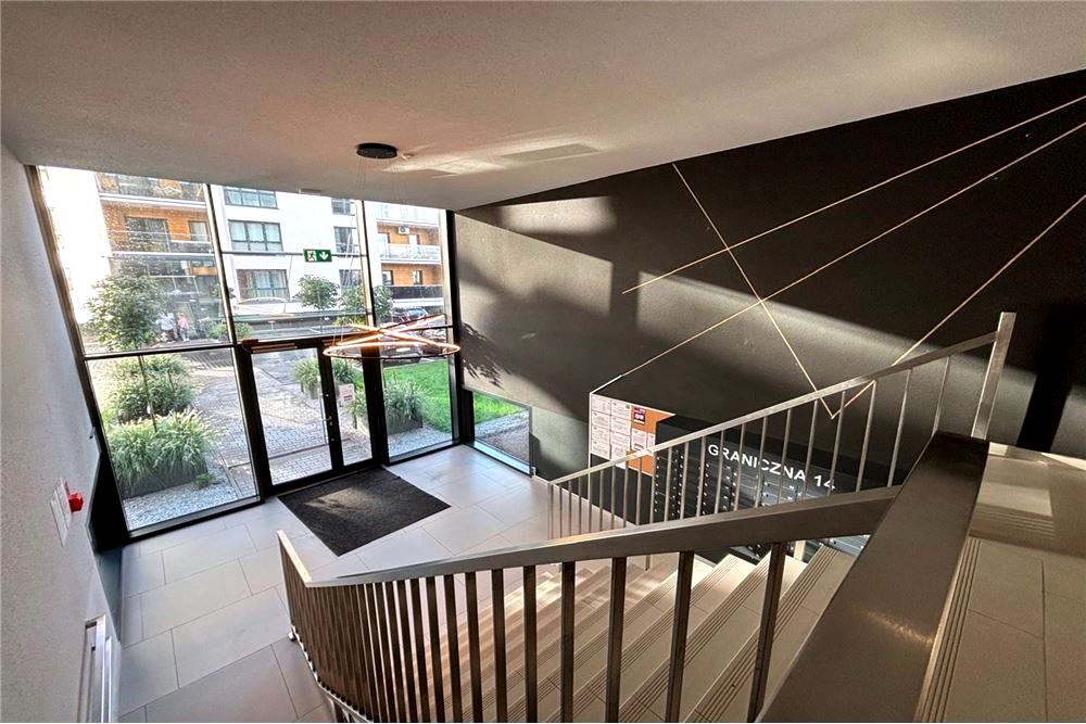 Mieszkanie - Sprzedaż - Dąbrowa Górnicza, Polska - 3 - 800161013-48