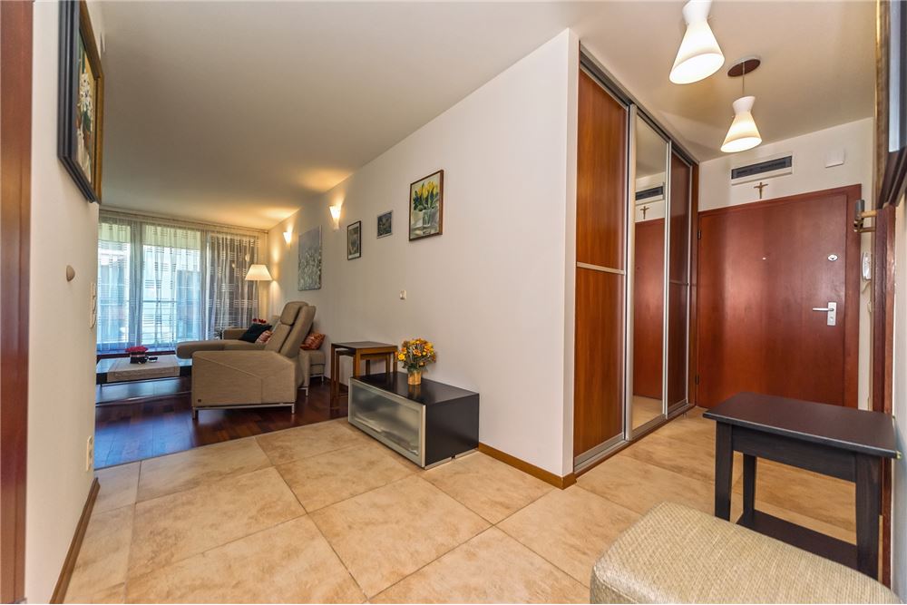 Mieszkanie - Sprzedaż - Ustroń, Polska - 40 - 800061028-463