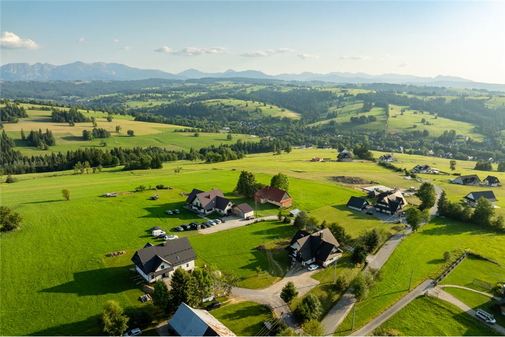 Dom wolnostojący - Sprzedaż - Czerwienne, Polska - 3 - 470151024-447