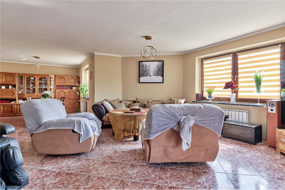 Dom wolnostojący - Sprzedaż - Bielsko-Biała, Polska - 12 - 800061016-1157