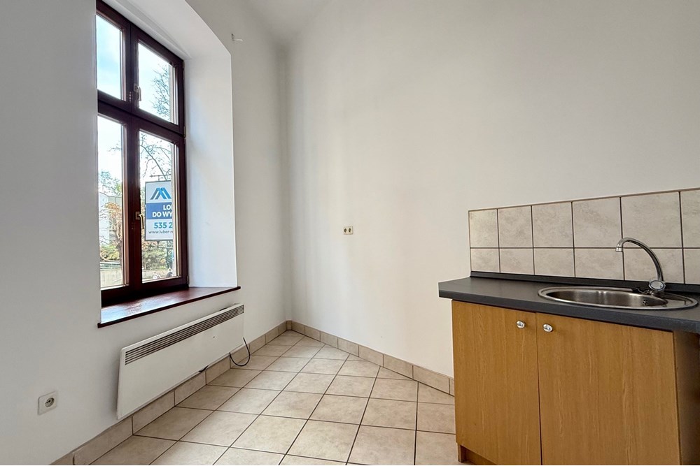 Lokal handlowy/usługowy - Wynajem - Bielsko-Biała, Polska - 4.jpeg - 470131094-22