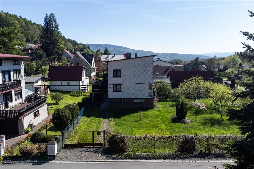 Dom wolnostojący - Sprzedaż - Bystra Śląska, Polska - 60 - 800061103-155