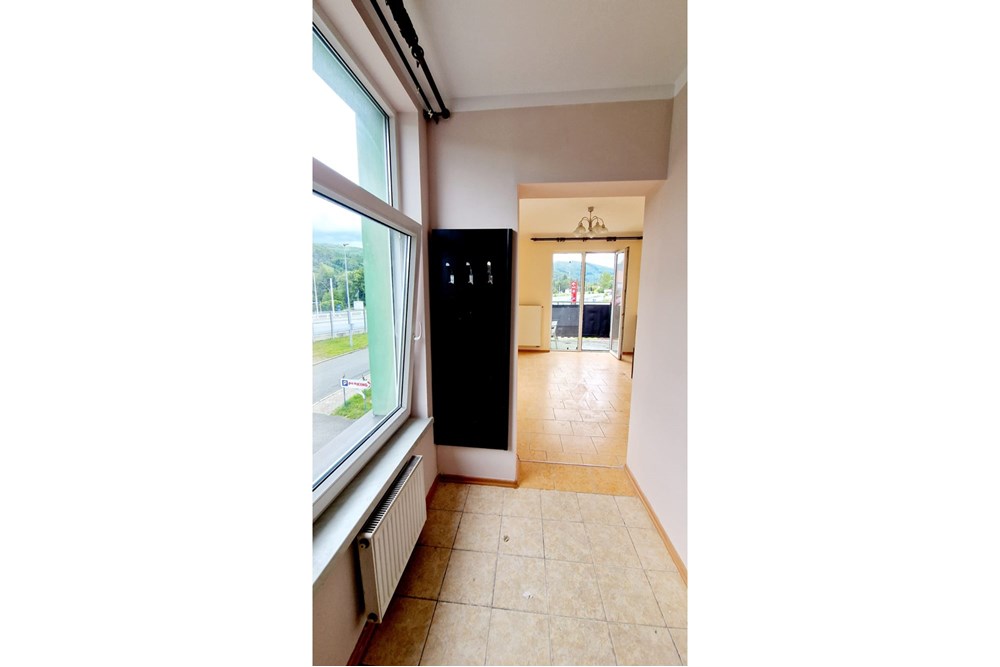 Mieszkanie - Sprzedaż - Ustroń, Polska - ppokój2.jpeg - 470131058-365