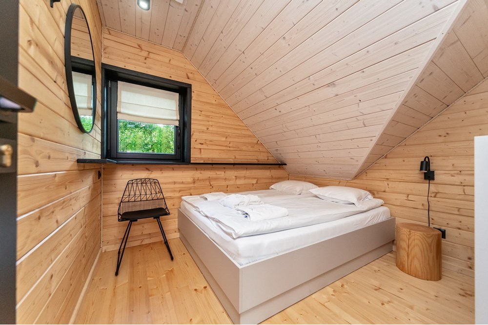 Biznes - Sprzedaż - Istebna, Polska - MIODM_027M.jpg - 800061093-116