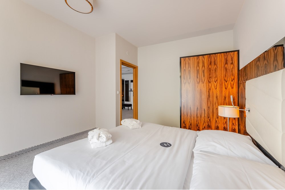 Apartament hotelowy z obsługą - Sprzedaż - Kołobrzeg, Polska - LUB05091-HDR.jpg - 790221014-17