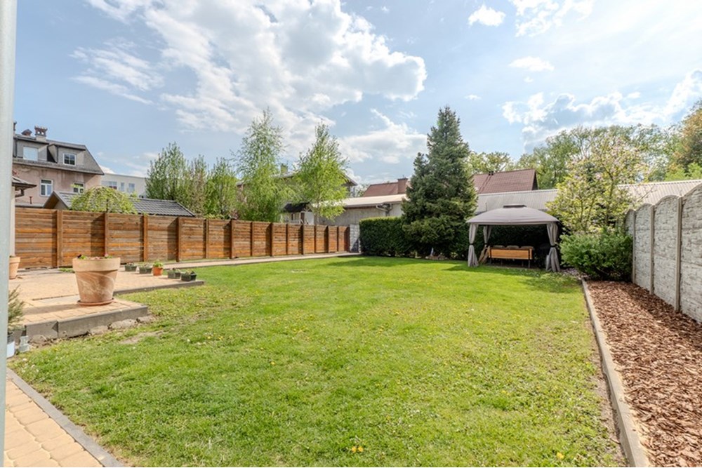 Mieszkanie na parterze - Sprzedaż - Bielsko-Biała, Polska - 19.JPG - 470131106-28