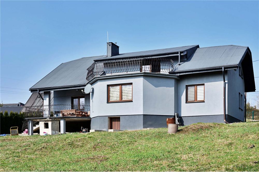 Dom wolnostojący - Sprzedaż - Bielsko-Biała, Polska - 133 - 800061016-1153