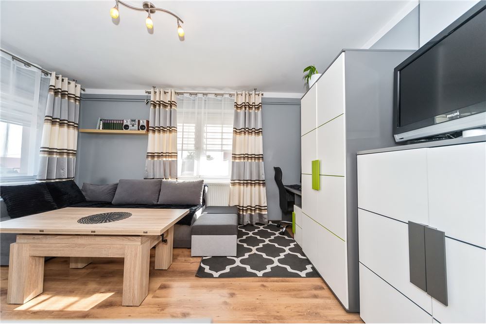 Mieszkanie - Sprzedaż - Pietrzykowice, Polska - 37 - 800061028-465