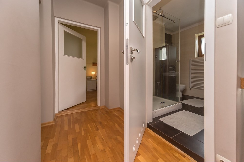 Dom wolnostojący - Sprzedaż - Bielsko-Biała, Polska - KRZE_046M.jpg - 800061100-87