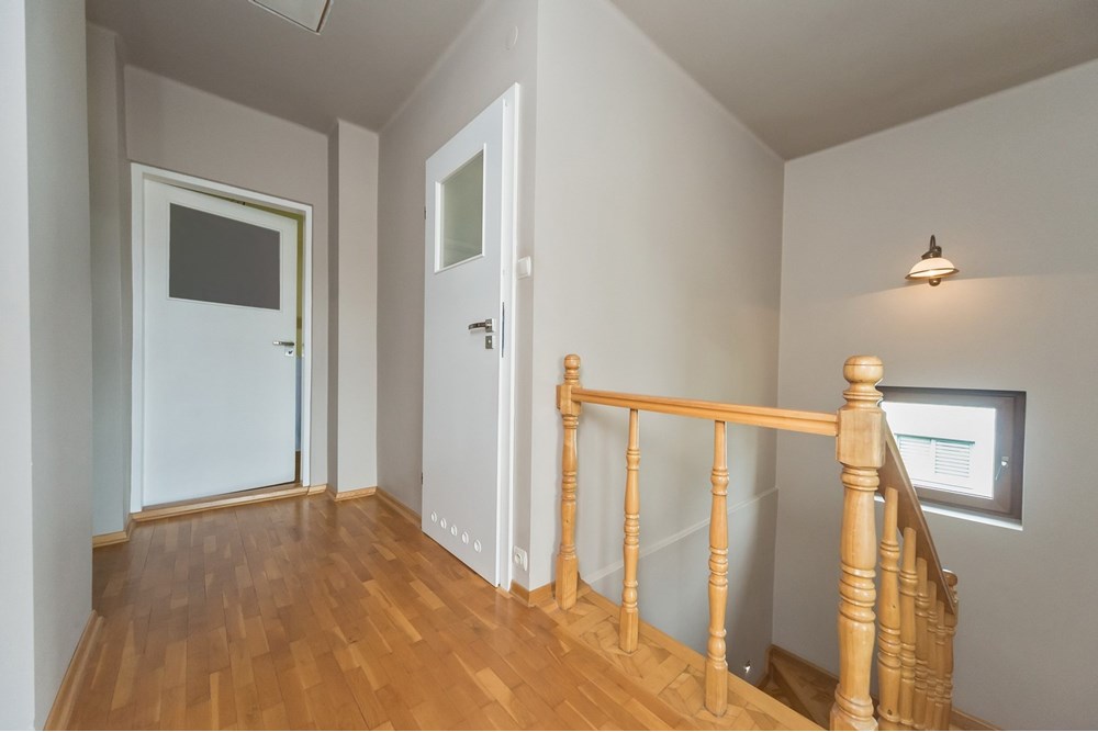 Dom wolnostojący - Sprzedaż - Bielsko-Biała, Polska - KRZE_026M.jpg - 800061100-87