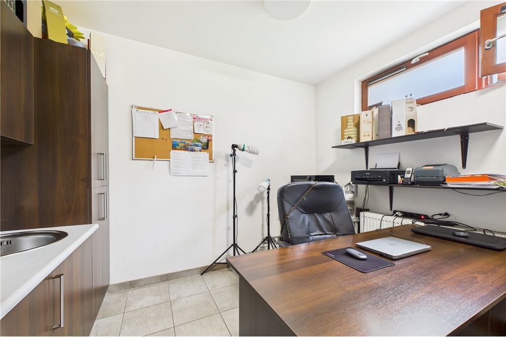 Lokal handlowy/usługowy - Sprzedaż - Warszawa, Polska - 14 - 810051040-249