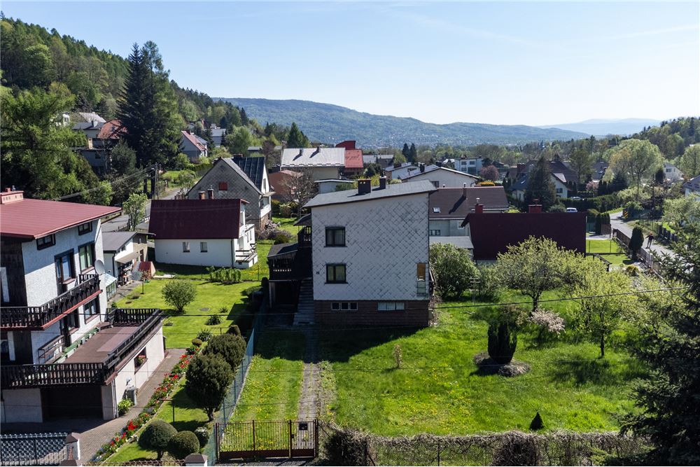 Dom wolnostojący - Sprzedaż - Bystra Śląska, Polska - 61 - 800061103-155