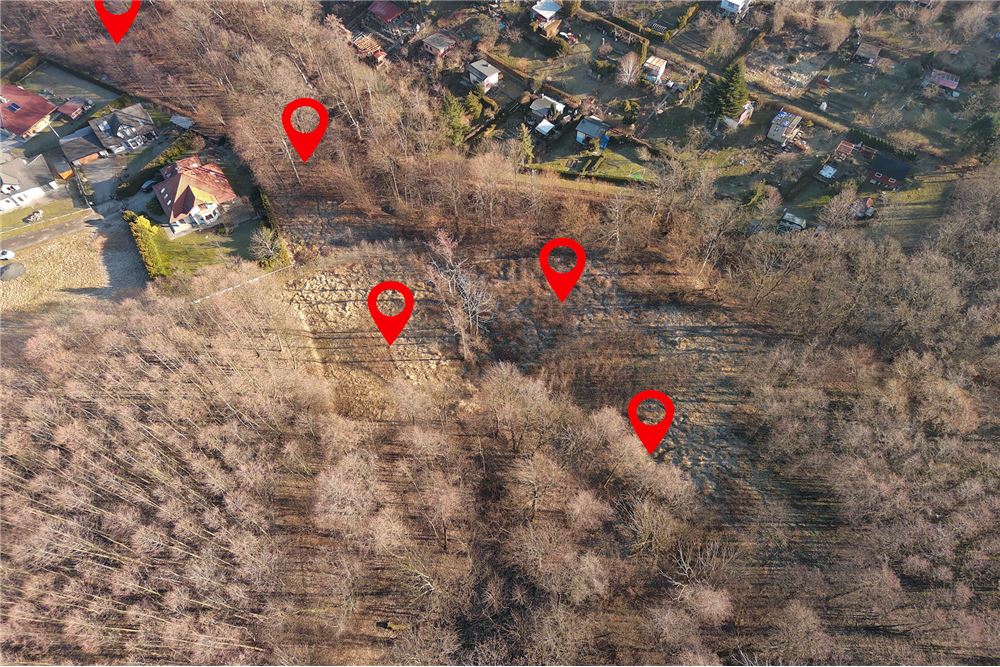 Działka budowlana - Sprzedaż - Bielsko-Biała, Polska - 82 - 800061076-406