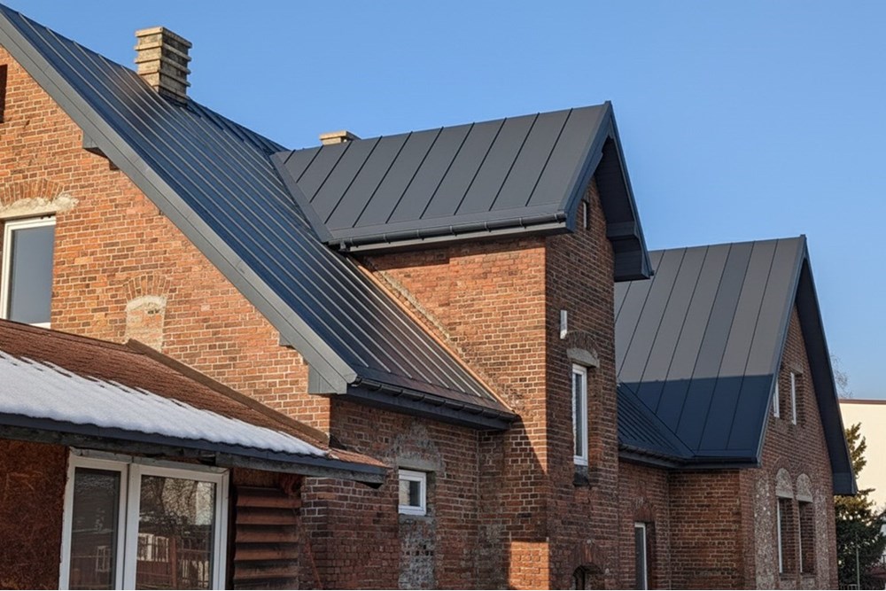 Działka - Sprzedaż - Rybnik, Polska - Dachy tył.jpg - 470311007-7