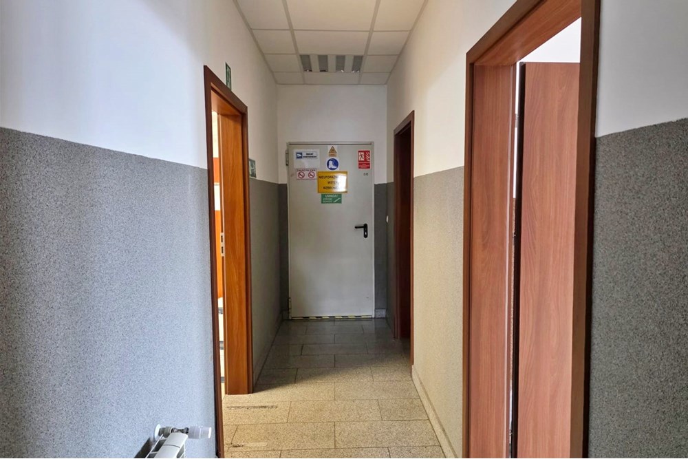 Lokal handlowy/usługowy - Wynajem - Bielsko-Biała, Polska - 21a.jpg - 800061016-1295