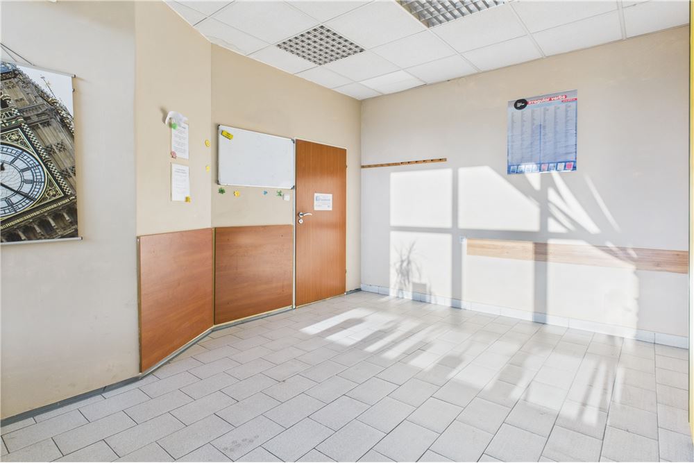 Lokal handlowy/usługowy - Sprzedaż - Kraków, Polska - 9 - 800241005-209