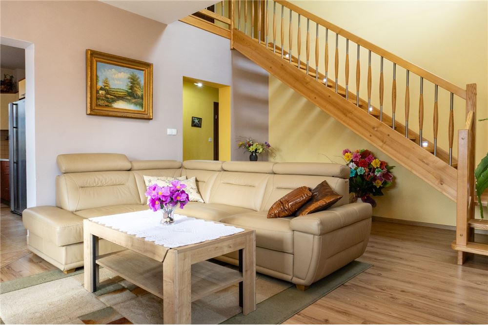 Dom wolnostojący - Sprzedaż - Bielsko-Biała, Polska - 17 - 800061090-231